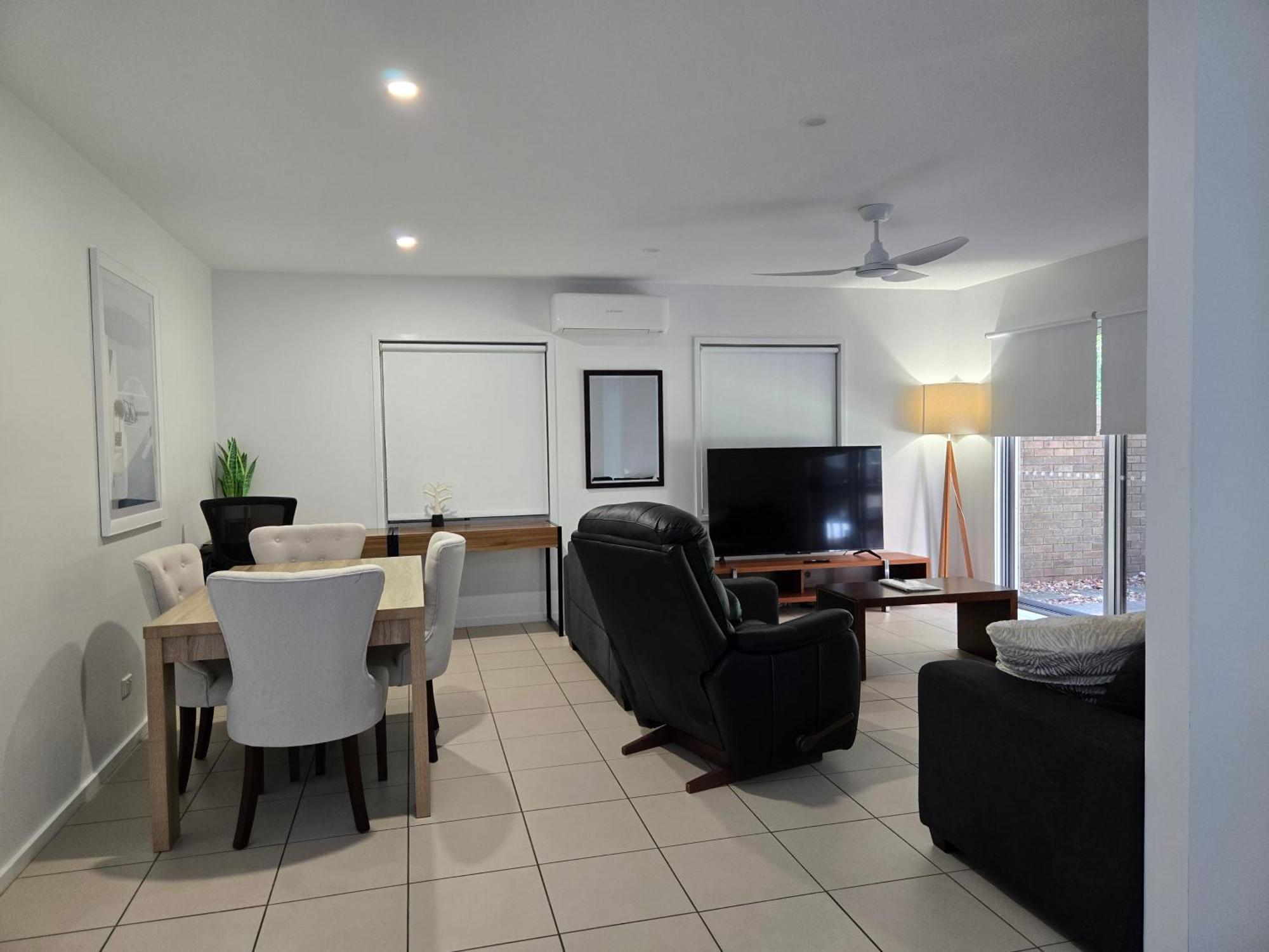 Villa Quarterdecks Retreat à Urangan Extérieur photo