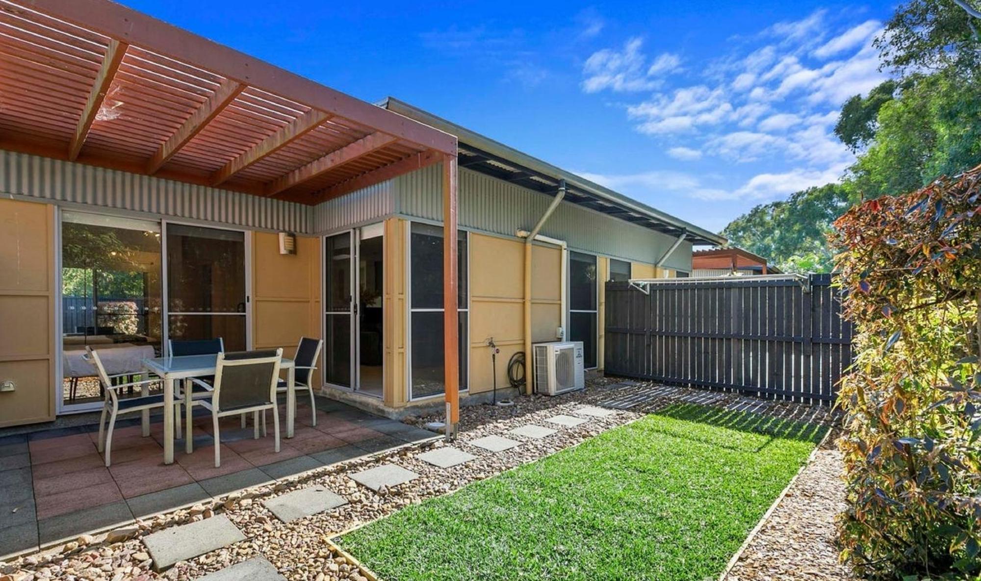 Villa Quarterdecks Retreat à Urangan Extérieur photo